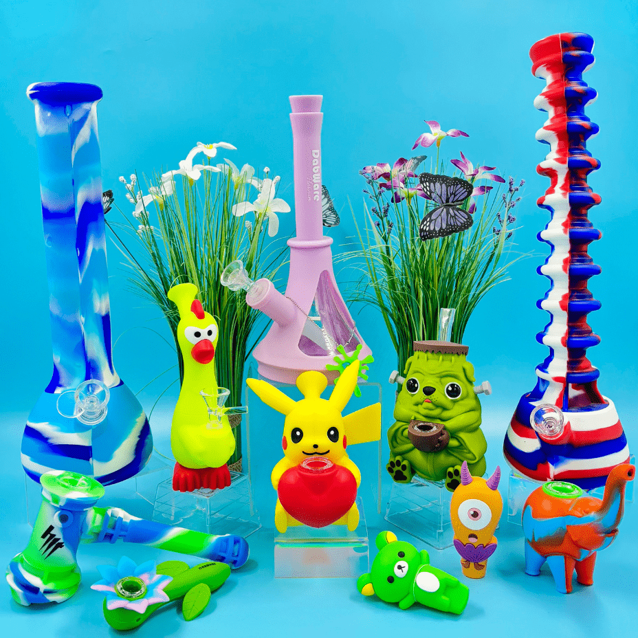 SIlicone Bongs and Pipes Available At Vapexcape / Vape Superstore Regina Saskatchewan Canada