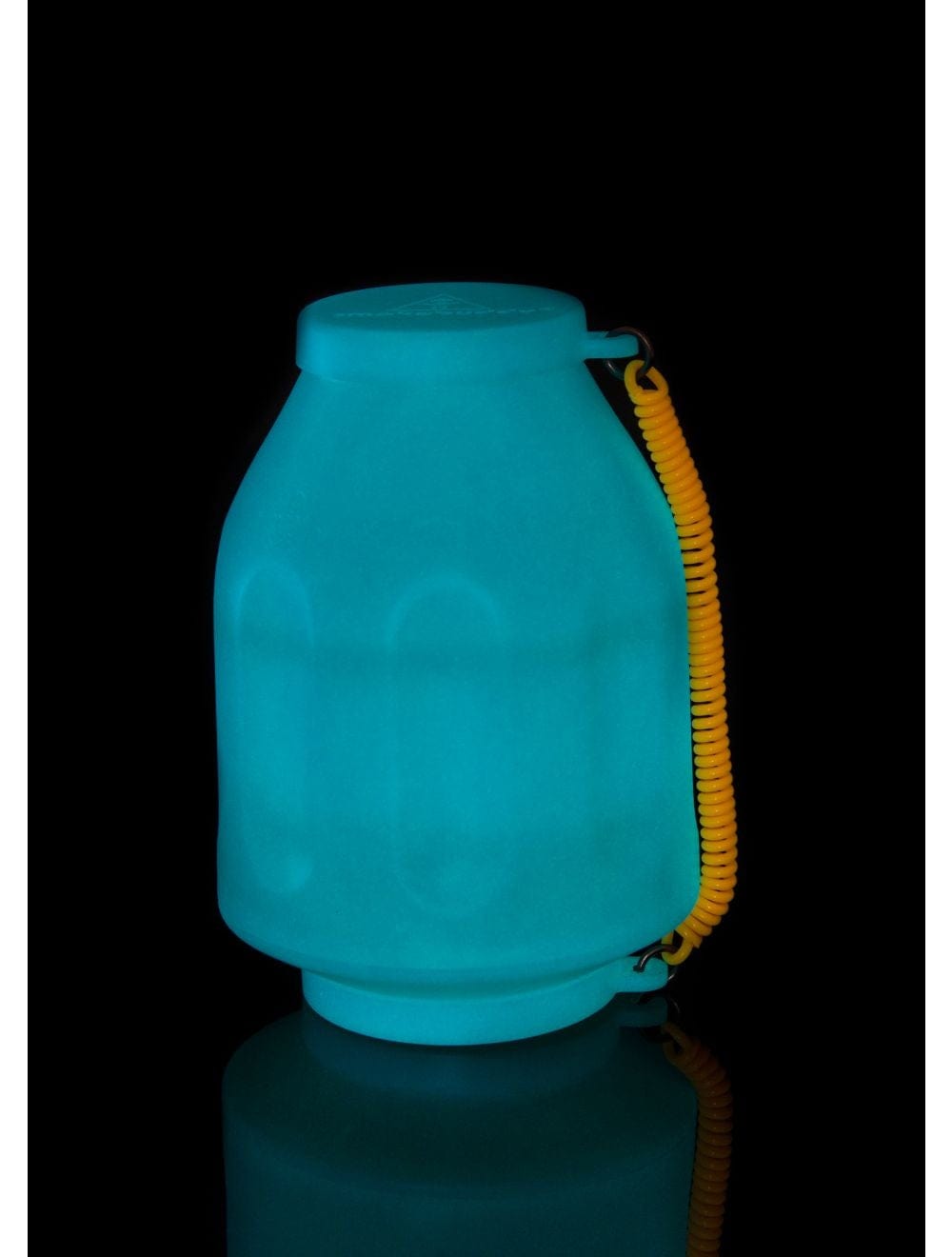 Smoke Buddy Glow-in-the-Dark Original Air Filter Glow Blue Vapexcape Vape and Bong Shop Regina Saskatchewan